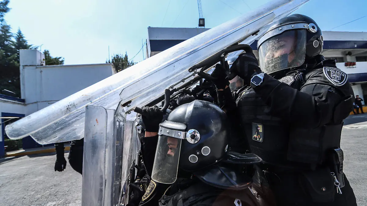 Ateneas-Femenil-Mujeres Policias-Granaderos-Granaderas-Antimotines (63)